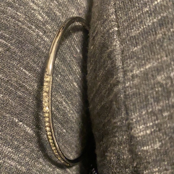 Hoops silver half rhinestone/half smooth inner and outer sides - Picture 3 of 4